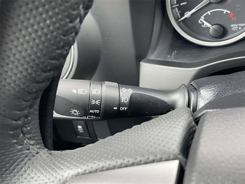 Used 2021 Toyota Tacoma SR5 image 31