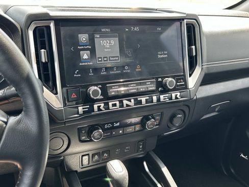 Used 2025 Nissan Frontier SV w/ SV Convenience Package RWD image 30