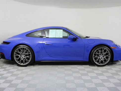 Used 2025 Porsche 911 Carrera image 8