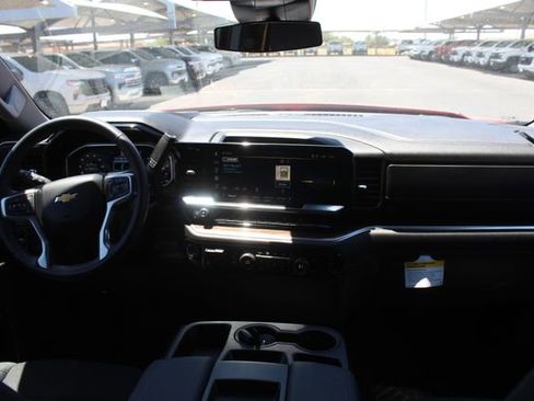 Used 2026 Chevrolet Silverado 1500 LT AWD/4WD image 20