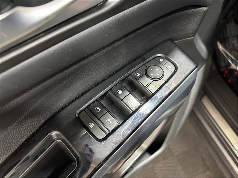 Used 2022 Nissan Pathfinder SL w/ Lighting Package (N92) AWD/4WD image 33