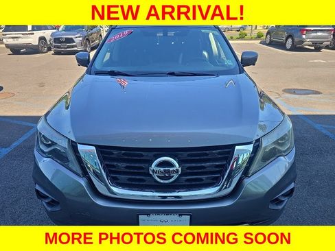 Used 2019 Nissan Pathfinder SL AWD/4WD image 14