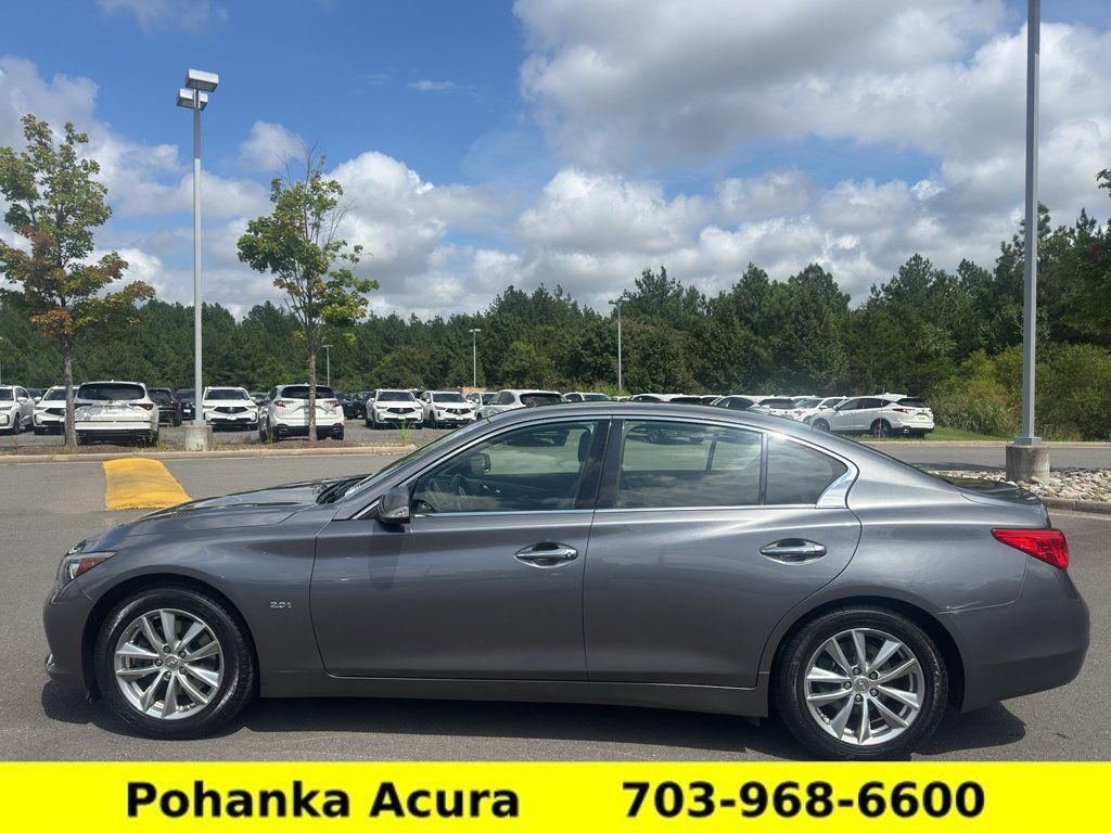 Used 2017 INFINITI Q50 2.0t w/ Moonroof Package AWD/4WD image 4