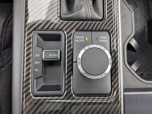 Used 2024 Toyota Tundra Platinum AWD/4WD image 26
