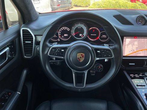 Used 2021 Porsche Cayenne GTS AWD/4WD image 13