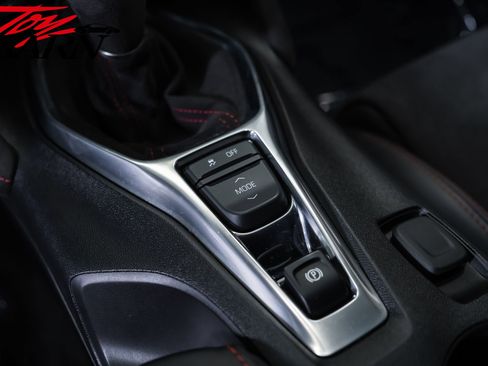 Used 2018 Chevrolet Camaro ZL1 RWD image 47