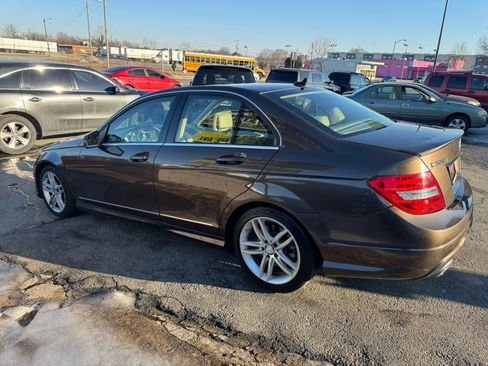 Used 2014 Mercedes-Benz C 300 4MATIC Sedan image 5