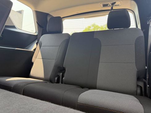 Used 2019 Chevrolet Traverse LT w/ LPO, Floor Liner Package AWD/4WD image 9