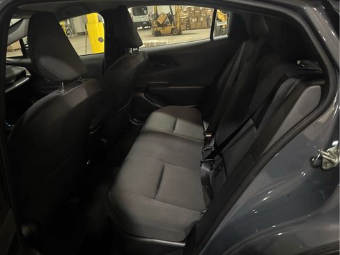 Used 2025 Toyota Prius LE FWD image 8