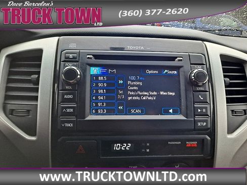 Used 2013 Toyota Tacoma PreRunner w/ SR5 Pkg image 19