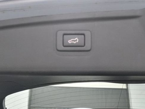 Used 2019 Subaru Outback 2.5i Limited AWD/4WD image 16