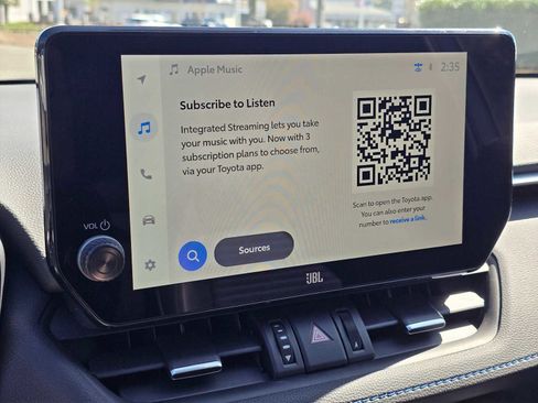 Used 2025 Toyota RAV4 XSE w/ Advanced Technology Package image 30