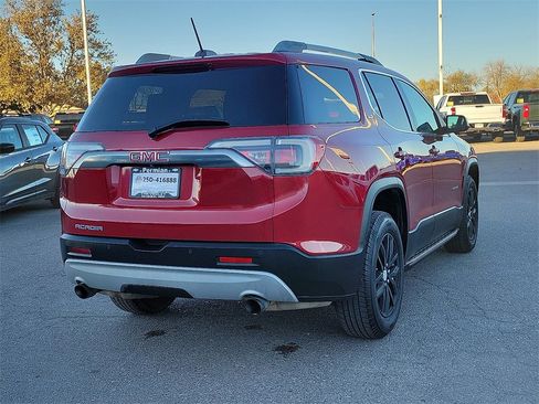 Used 2019 GMC Acadia SLT w/ LPO, Black Accent Package image 10
