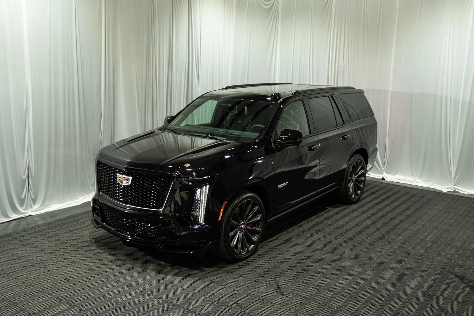 Used 2026 Cadillac Escalade V AWD/4WD image 1