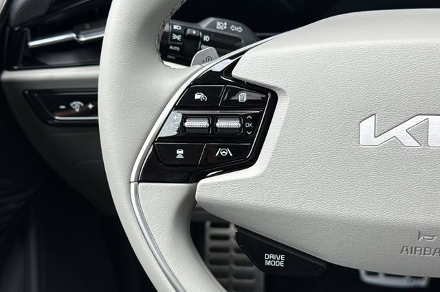 New 2026 Kia Niro Wave w/ Wave Preserve Package FWD image 30