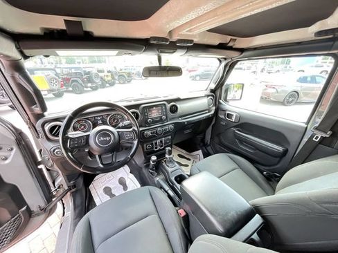 Used 2020 Jeep Wrangler Unlimited Sport S AWD/4WD image 16