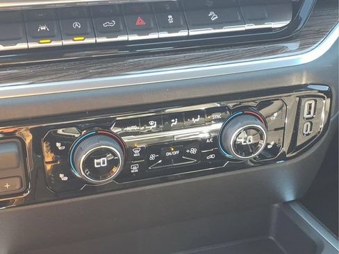 New 2026 Chevrolet Silverado 1500 RST AWD/4WD image 10