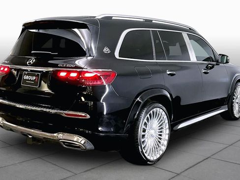 Used 2025 Mercedes-Benz Maybach GLS 600 4MATIC image 13