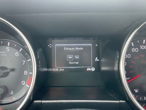 Used 2018 Ford Mustang Shelby GT350 w/ Electronics Package RWD image 12