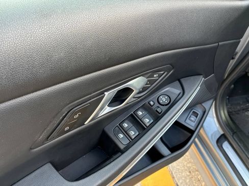 Used 2025 BMW 330i Sedan RWD image 19