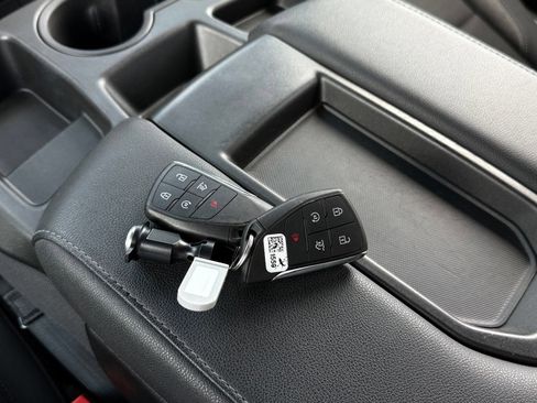 Used 2021 Chevrolet Tahoe LS AWD/4WD image 46