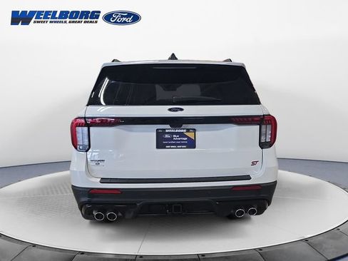 Certified 2025 Ford Explorer ST image 4
