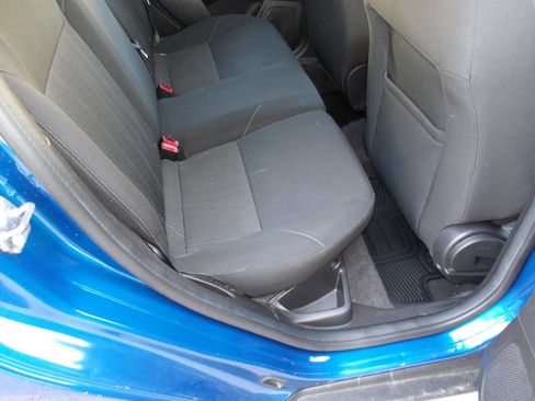 Used 2018 Ford Focus SE w/ Cold Weather Package FWD image 39