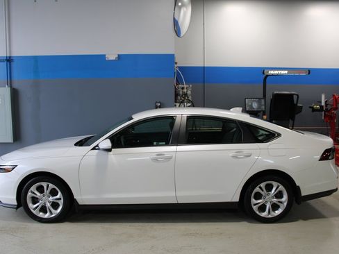 Used 2024 Honda Accord LX image 15