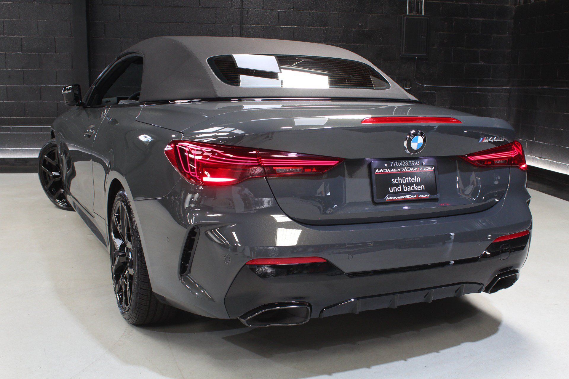 Used 2026 BMW M440i Convertible w/ Premium Package RWD image 17