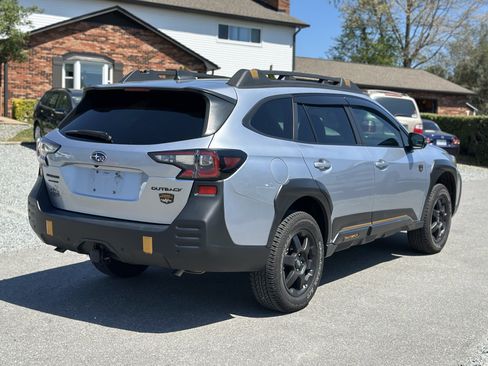 Used 2025 Subaru Outback Wilderness image 3