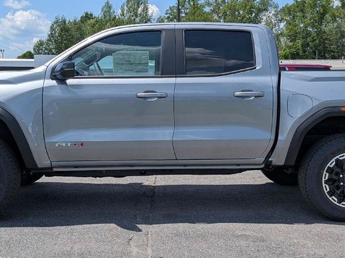 New 2026 GMC Canyon AT4 w/ Technology Plus Package AWD/4WD image 6