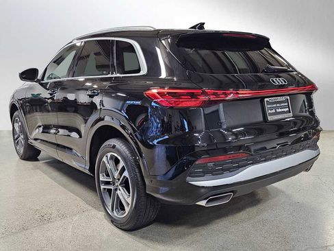 New 2025 Audi Q5 Premium image 5
