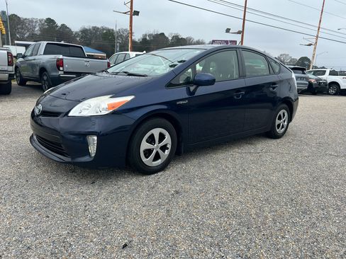 Used 2013 Toyota Prius Four image 12
