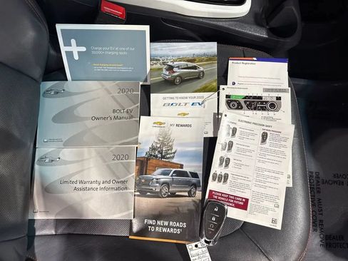 Used 2020 Chevrolet Bolt Premier w/ Infotainment Package FWD image 85