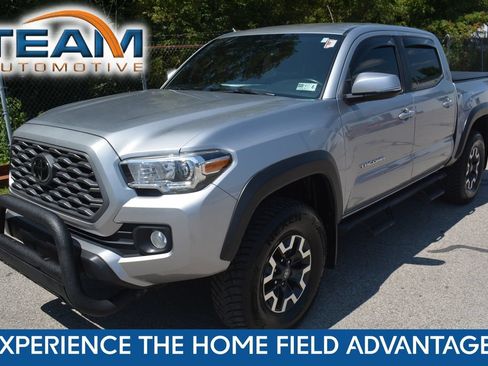 Used 2020 Toyota Tacoma TRD Off-Road AWD/4WD image 1