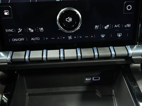 New 2026 GMC Yukon XL Elevation w/ Elevation Premium Package AWD/4WD image 43