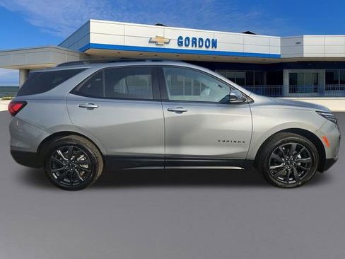 Used 2023 Chevrolet Equinox RS image 6