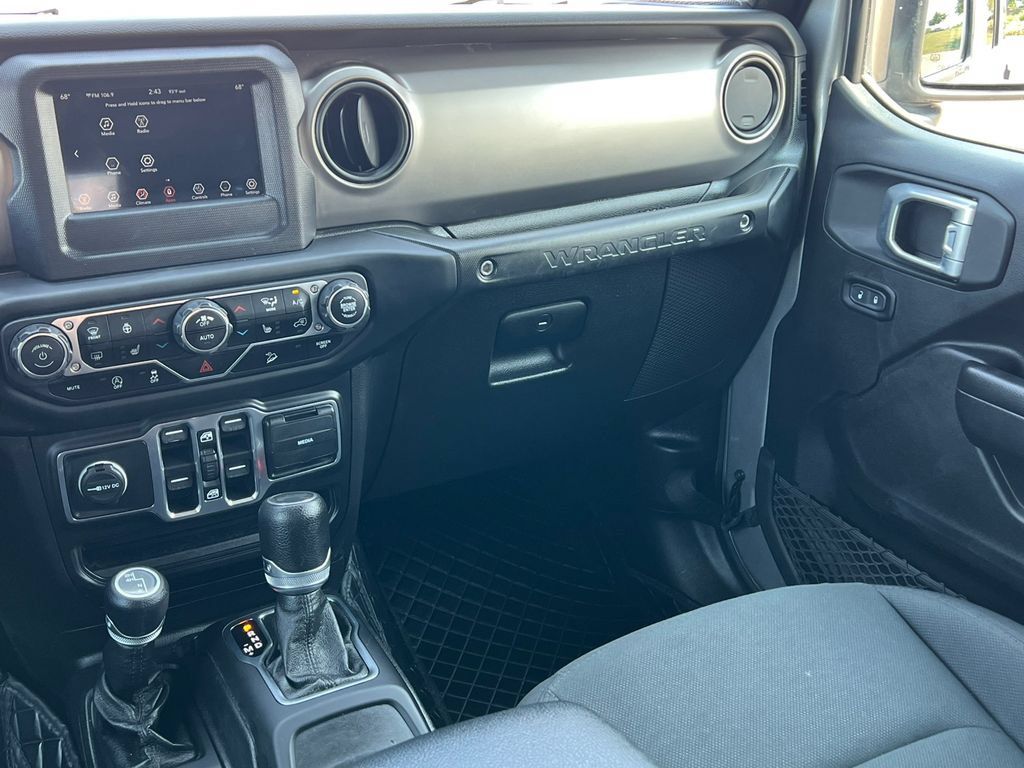 Used 2020 Jeep Wrangler Unlimited Sport S AWD/4WD image 29