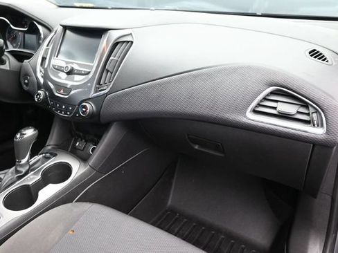 Used 2017 Chevrolet Cruze LT w/ Convenience Package FWD image 36
