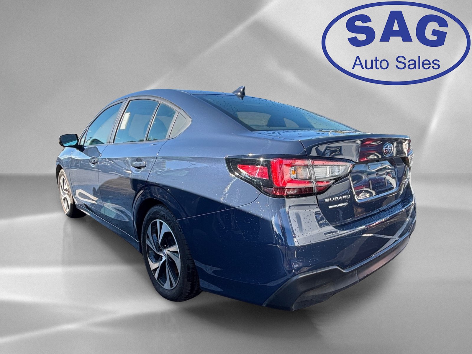 Used 2025 Subaru Legacy Premium AWD/4WD image 4