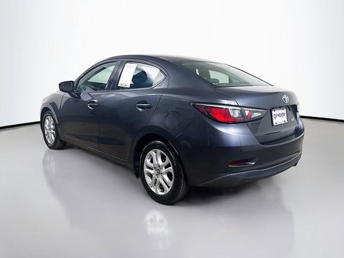 Used 2017 Toyota Yaris iA FWD image 5