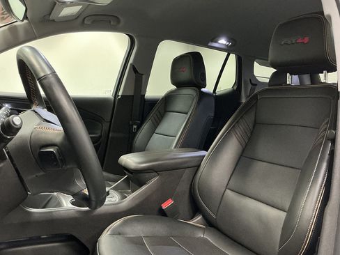 Used 2024 GMC Terrain AT4 w/ LPO, 'HIT The Road' Package AWD/4WD image 9