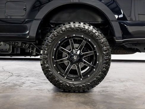 Used 2021 Ford F250 XLT w/ FX4 Off-Road Package image 14