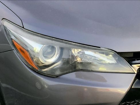 Used 2017 Toyota Camry SE FWD image 26