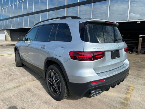 Used 2025 Mercedes-Benz GLB 250 image 4