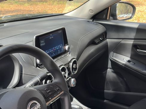 Used 2025 Nissan Sentra SV image 31