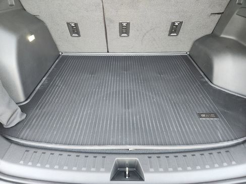 New 2026 GMC Terrain AT4 w/ Convenience Package III image 36