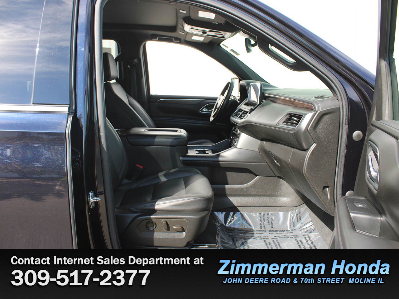 Used 2021 Chevrolet Suburban LT w/ Rear Media and Nav Package AWD/4WD image 23