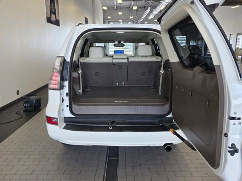 Used 2014 Lexus GX 460 Luxury AWD/4WD image 17