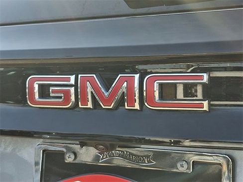 Used 2025 GMC Acadia Elevation image 29